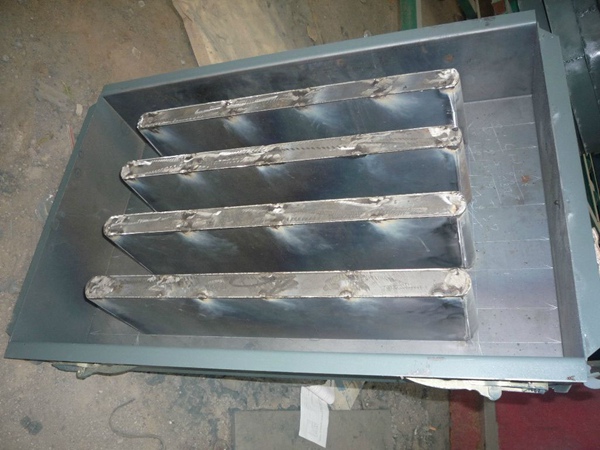 蓋板鋼模具 (1)